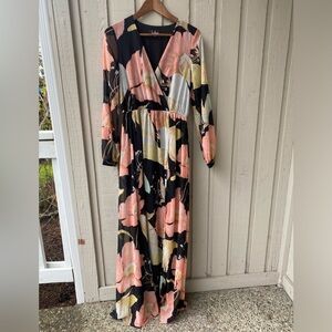 Lulu’s long-sleeve maxi dress Size S